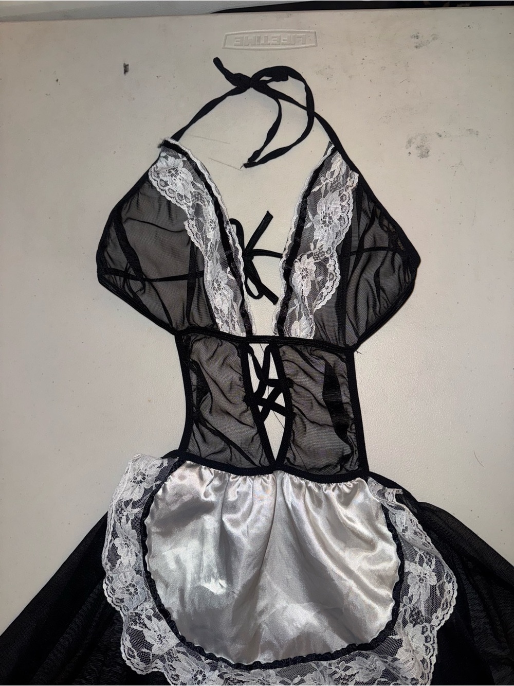 Leg Avenue Black and White Lace Maid Chemise - Picture 4 of 11